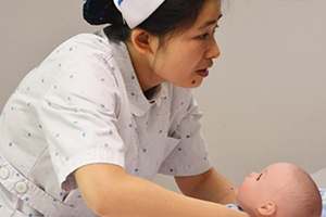 “向日葵”新手爸妈课堂为爱守护