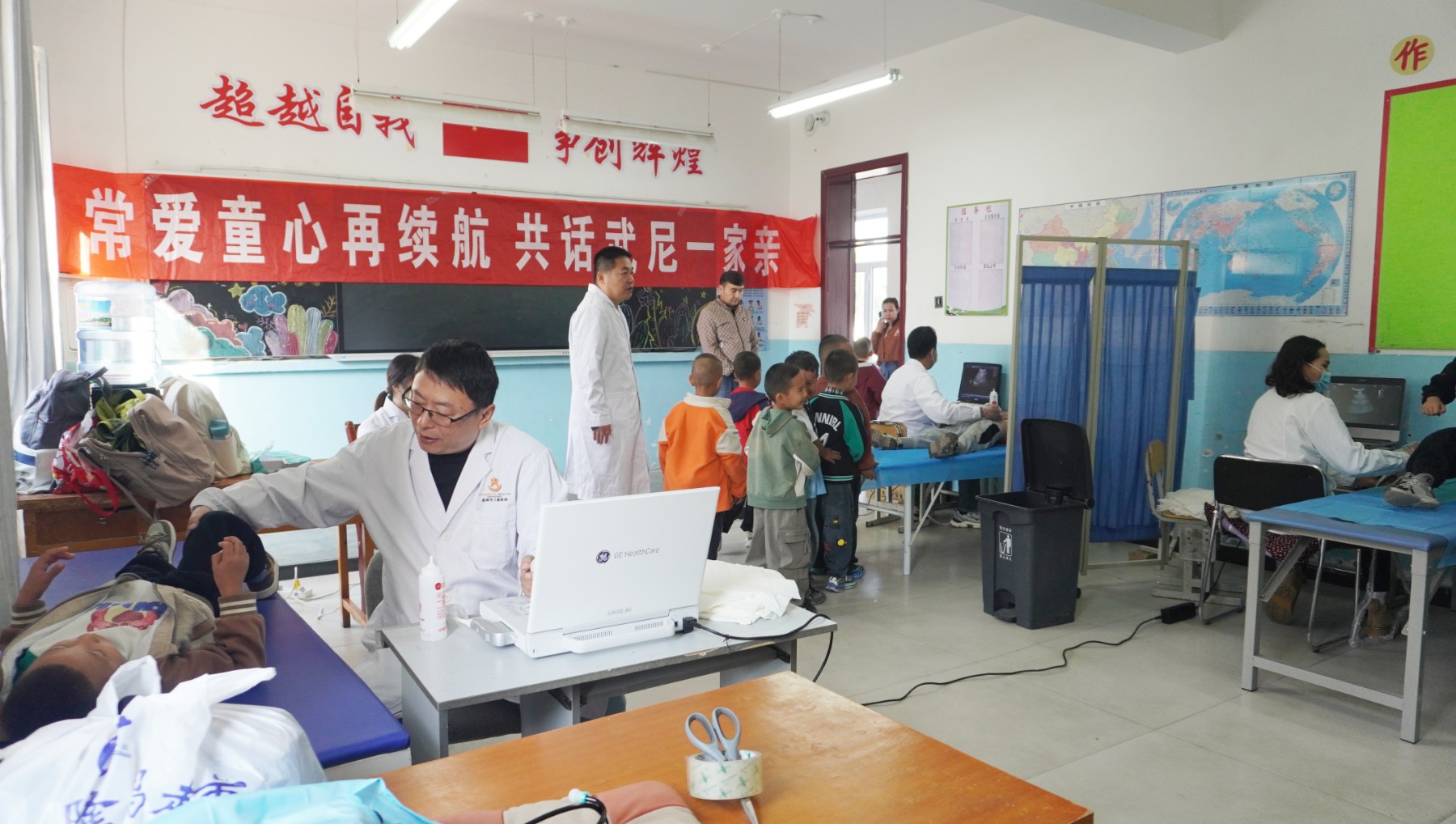 “常爱童心”再次走进新疆尼勒克县,3649名儿童接受免费健康筛查